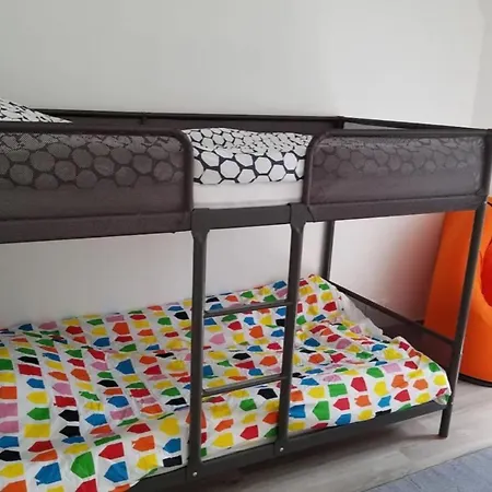 Apt With Balcony At 350 M From The